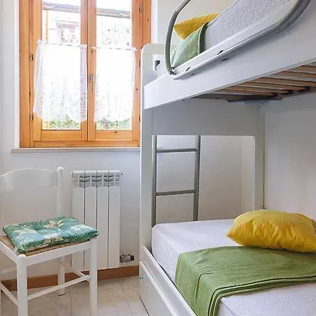 Apartamento R03 - Trilocale Con Giardino